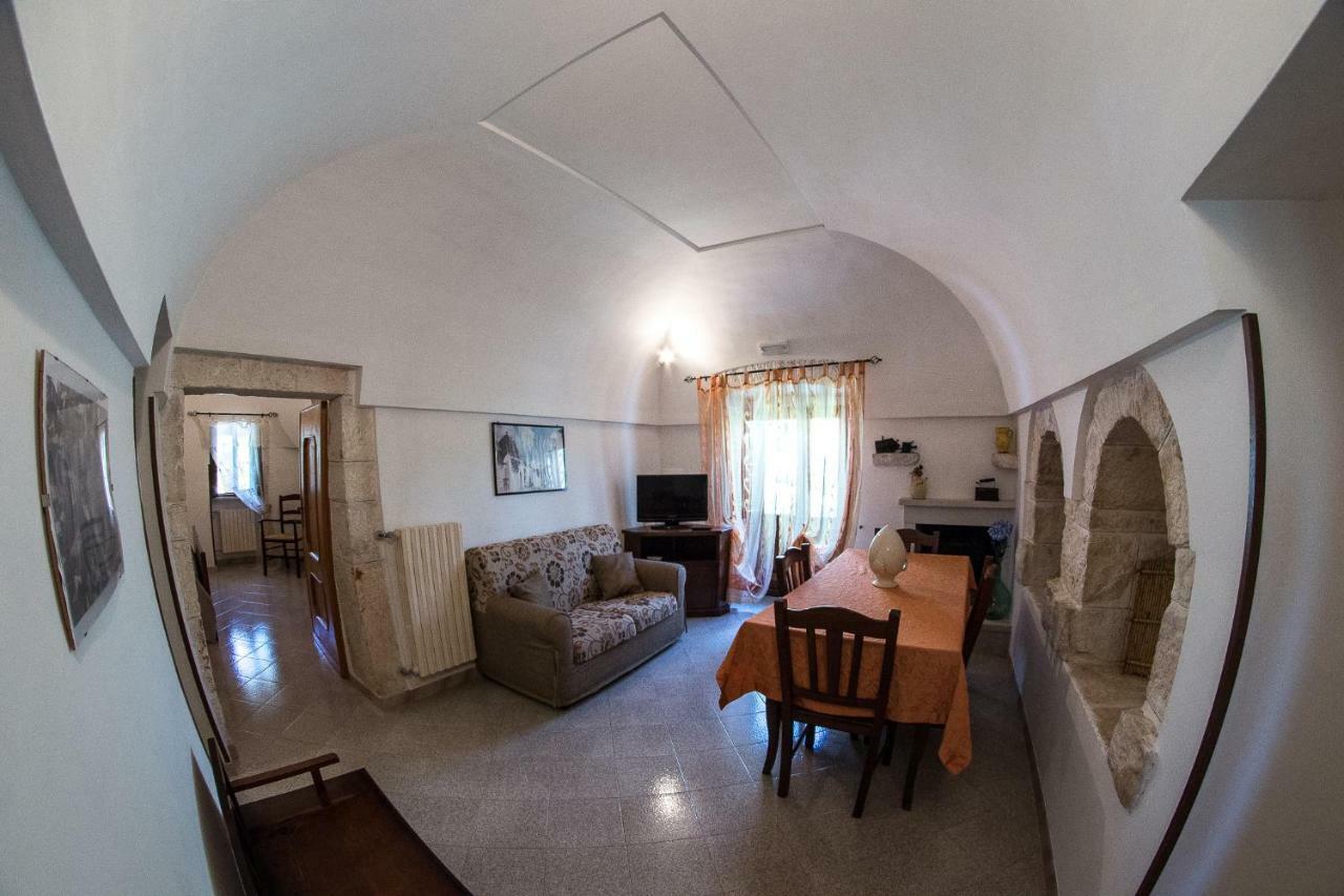 Agriturismo Grotta Di Figazzano Cisternino Luaran gambar